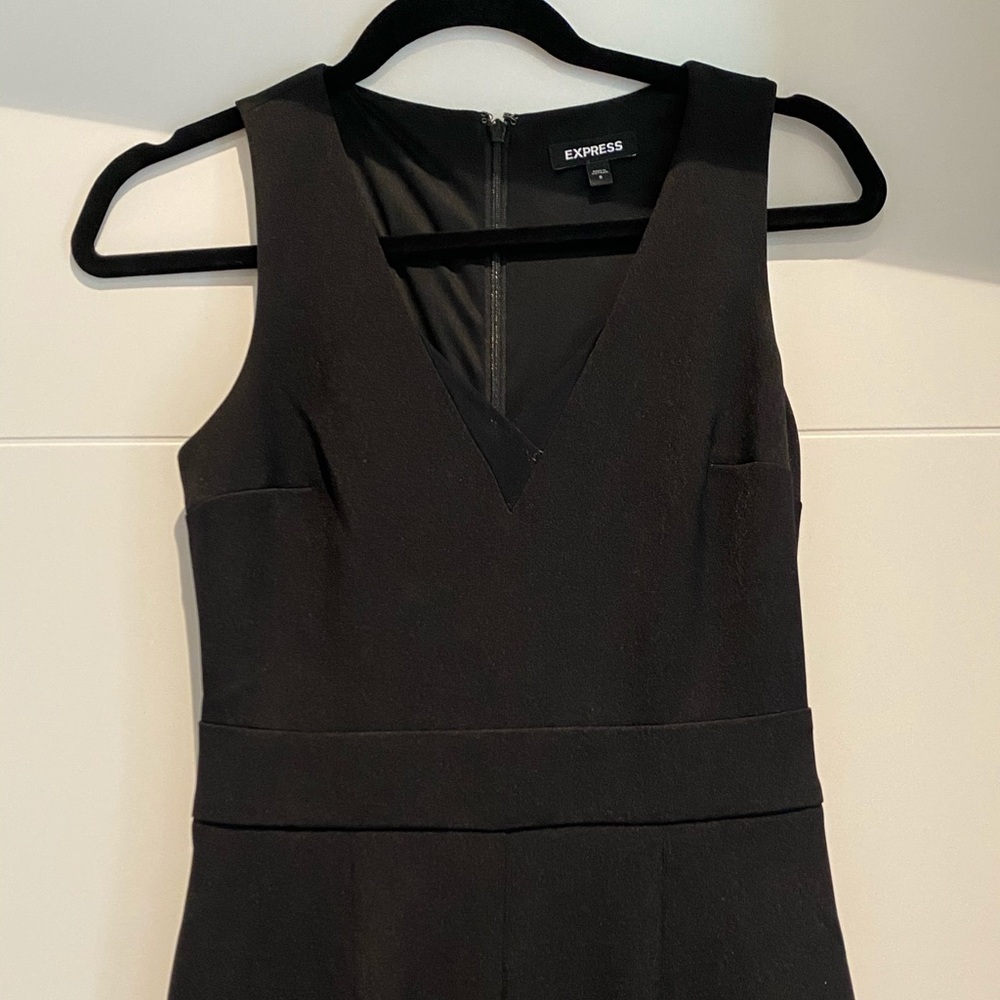 Express Mesh Inset Wide Leg Jumpsuit - Picture 7 of 7